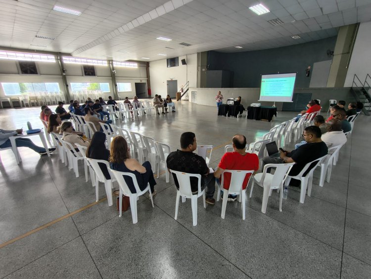 Diretores do Sintipel participam de curso de capacitação do