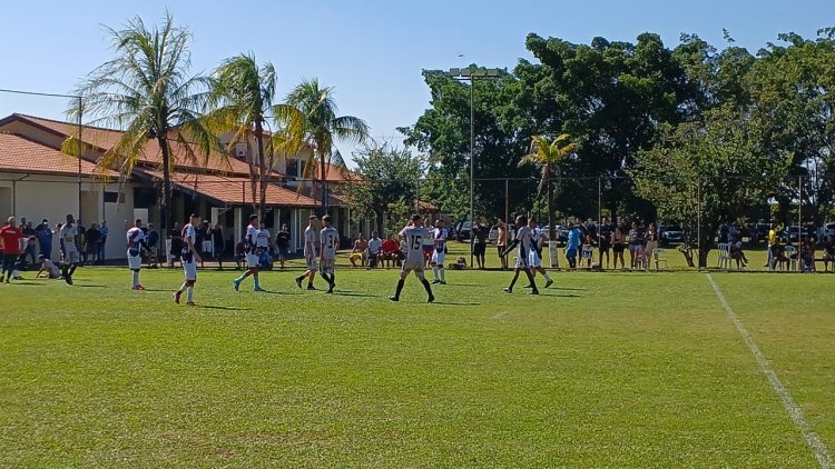 Três partidas marcaram a abertura do 15º Campeonato de Futebol do