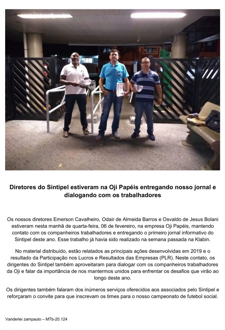 Diretores do Sintipel estiveram na Oji Papéis entregando nosso jornal e dialogando com os trabalhadores