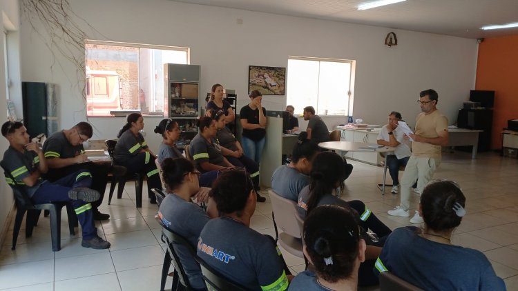 Em assembleia, trabalhadores da Reiart aprovam renovação do plano de