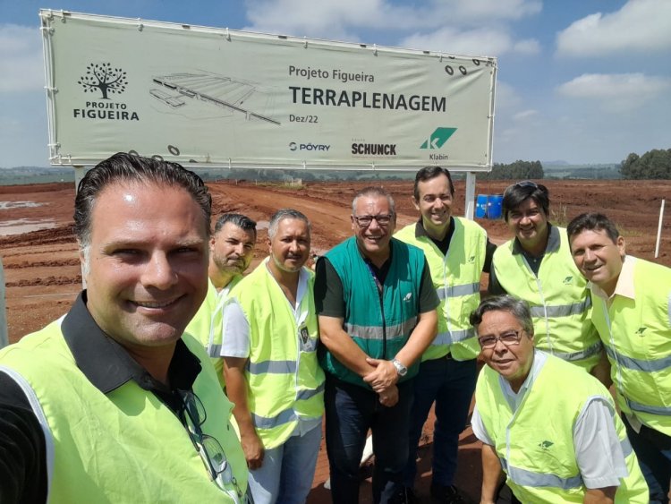 Diretores do Sintipel visitaram canteiro de obras da unidade Figueira