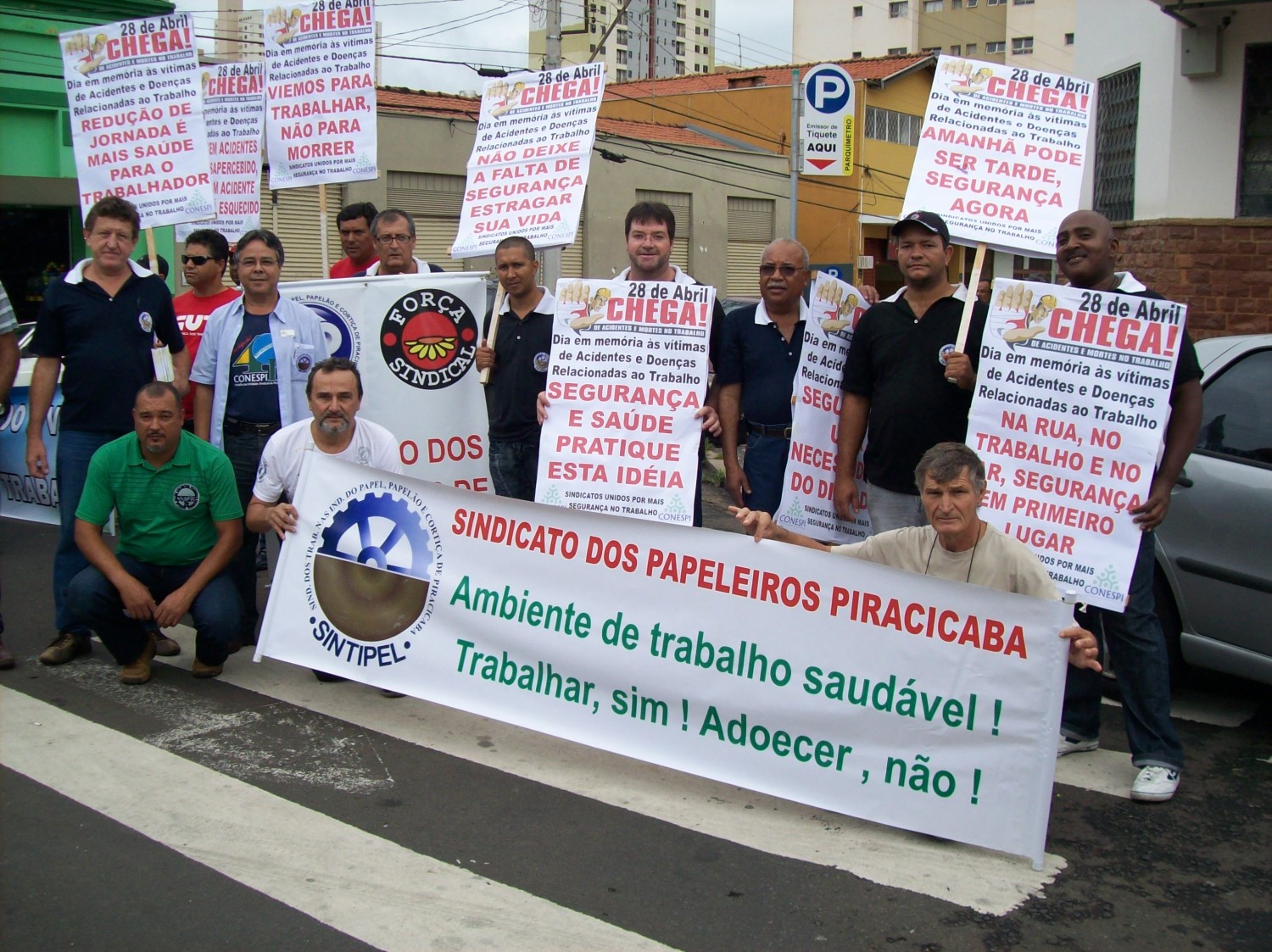 Passeata em repudio aos acidentes de trabalho