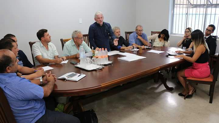 Sintipel na reunião da Federação, ajudando a apontar caminhos para