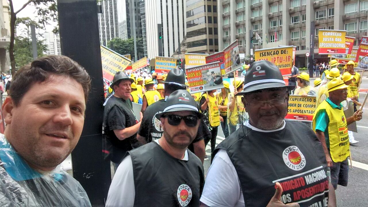 Diretores do Sintipel participaram em São Paulo de manifestação