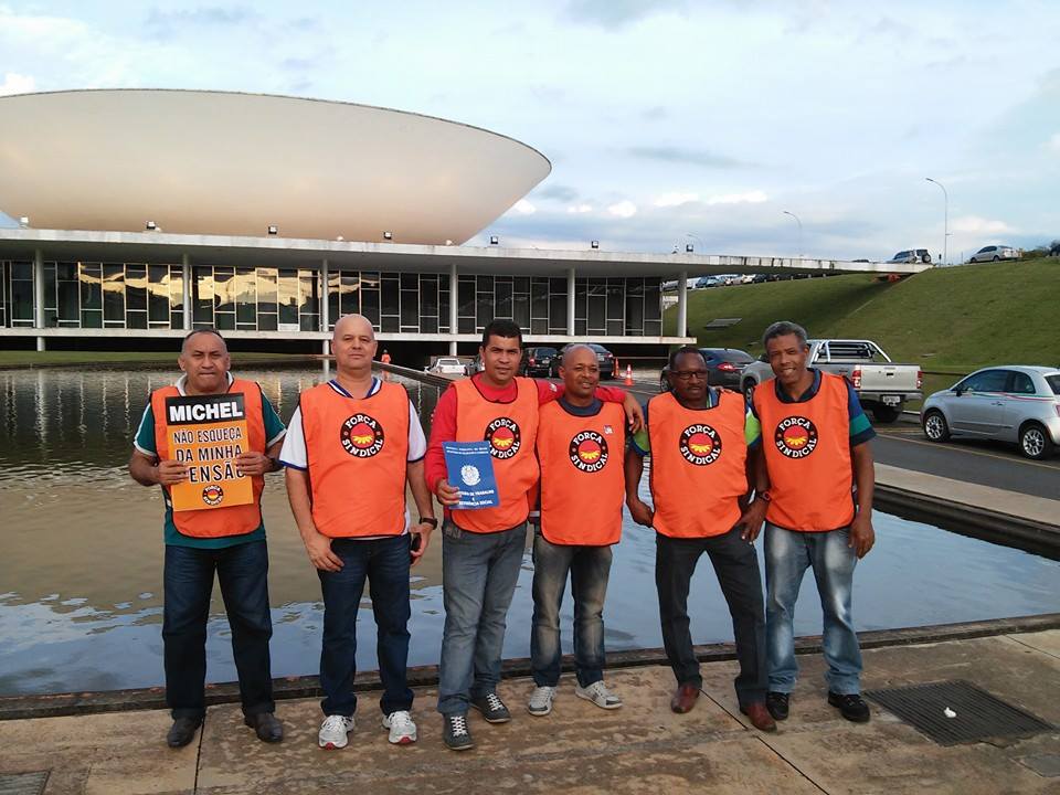 Diretor do Sintipel acompanhou votação do fim do fator previdenciário, em Brasília